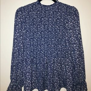 MiAmi Smocked Blue Floral Top NWT Size large